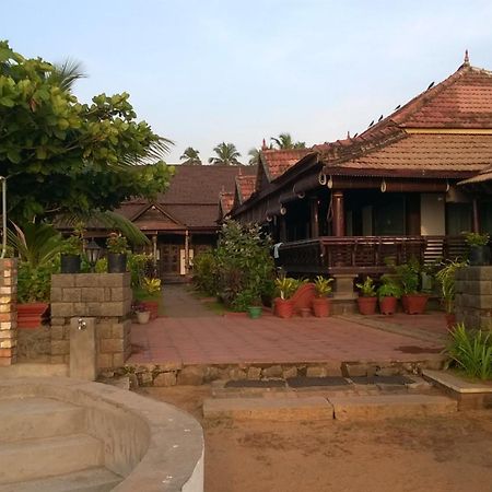Hotel Palm Tree Anex à Varkala Extérieur photo