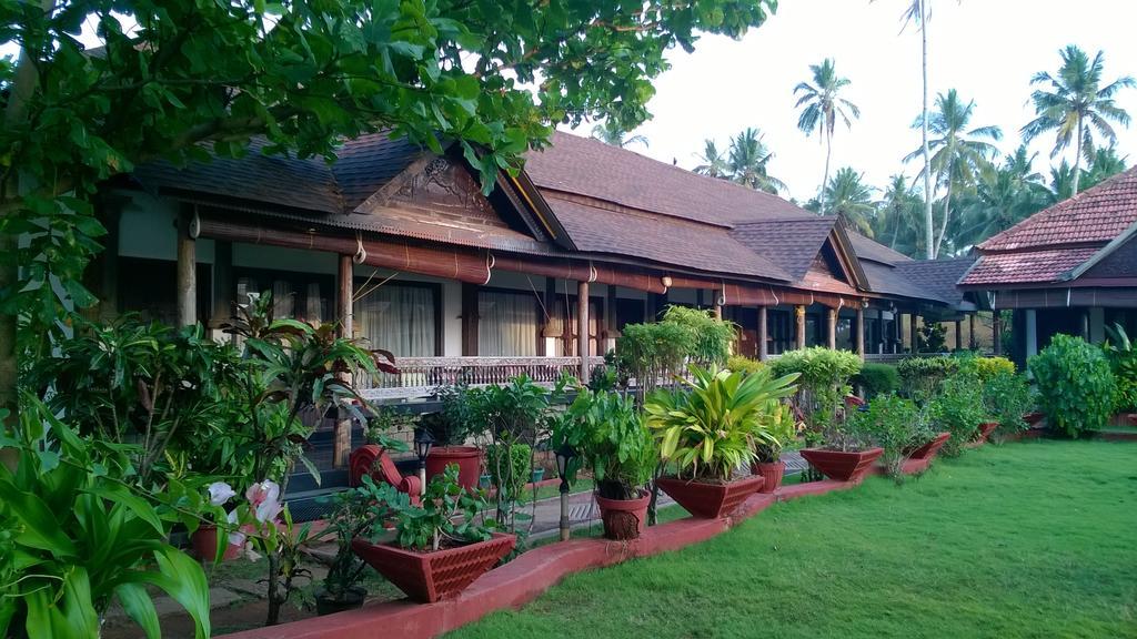 Hotel Palm Tree Anex à Varkala Extérieur photo