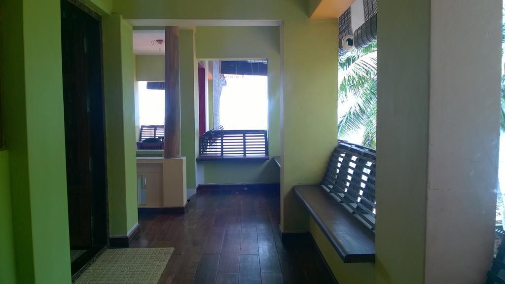 Hotel Palm Tree Anex à Varkala Extérieur photo