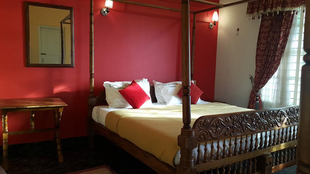 Hotel Palm Tree Anex à Varkala Chambre photo