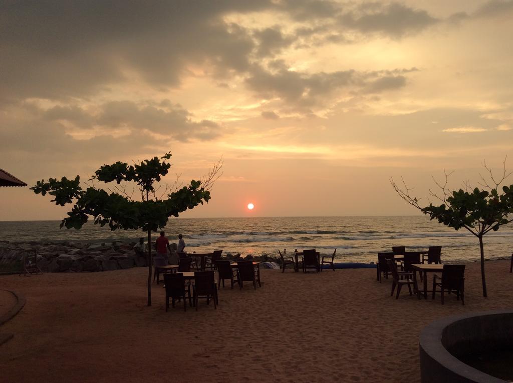 Hotel Palm Tree Anex à Varkala Extérieur photo