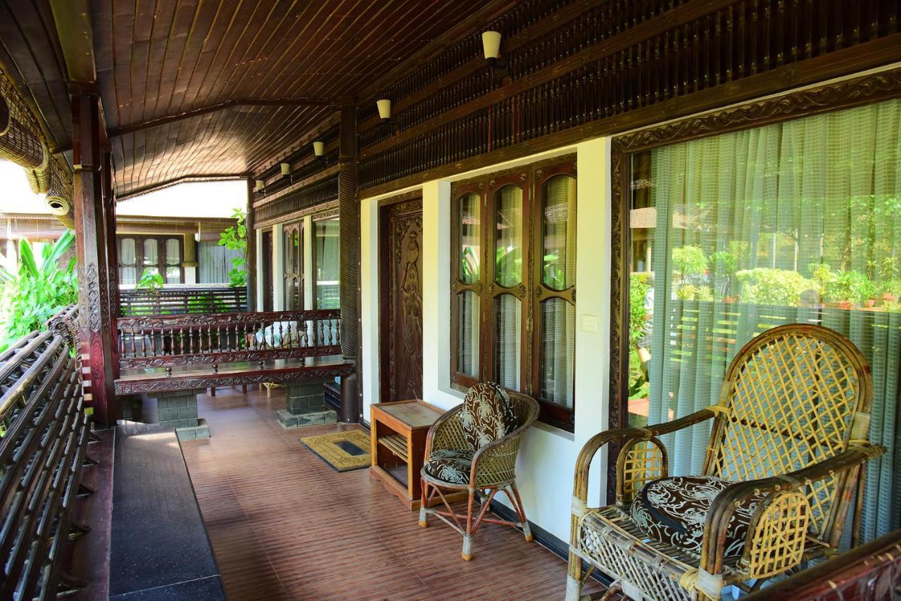 Hotel Palm Tree Anex à Varkala Extérieur photo